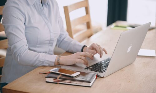 #9 Business Ideas for Women At Home